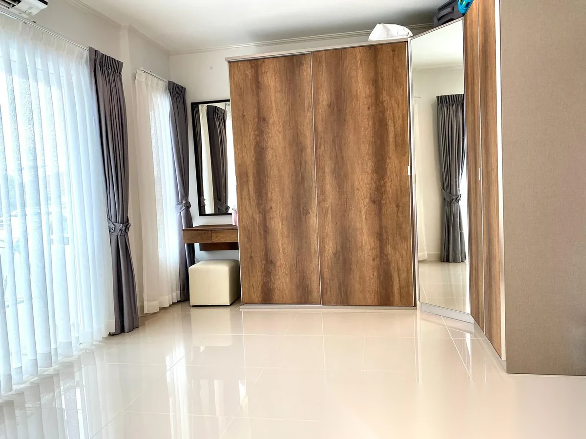 5 Bedroom House for rent at Supalai Bella Thalang Phuket complex · Thep Krasattri · Garden View — photo 12