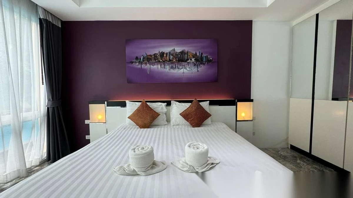 Апартаменты 2BR в ЖК Phuket Seaview Resotel · Раваи · Вид на бассейн — фото 6