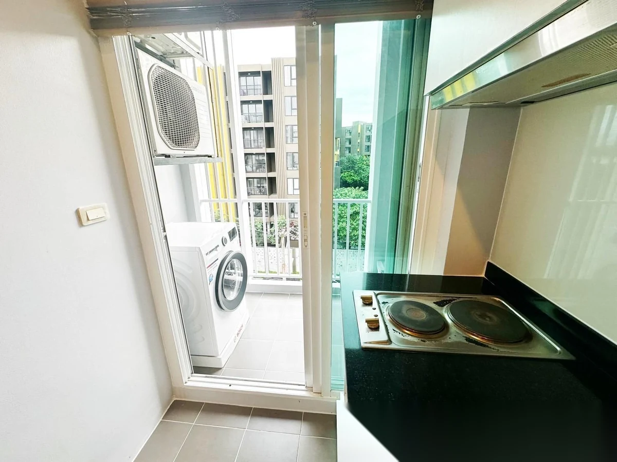 1 Bedroom Apartment for rent at The Base Downtown complex · Wichit · Pool View — photo 3