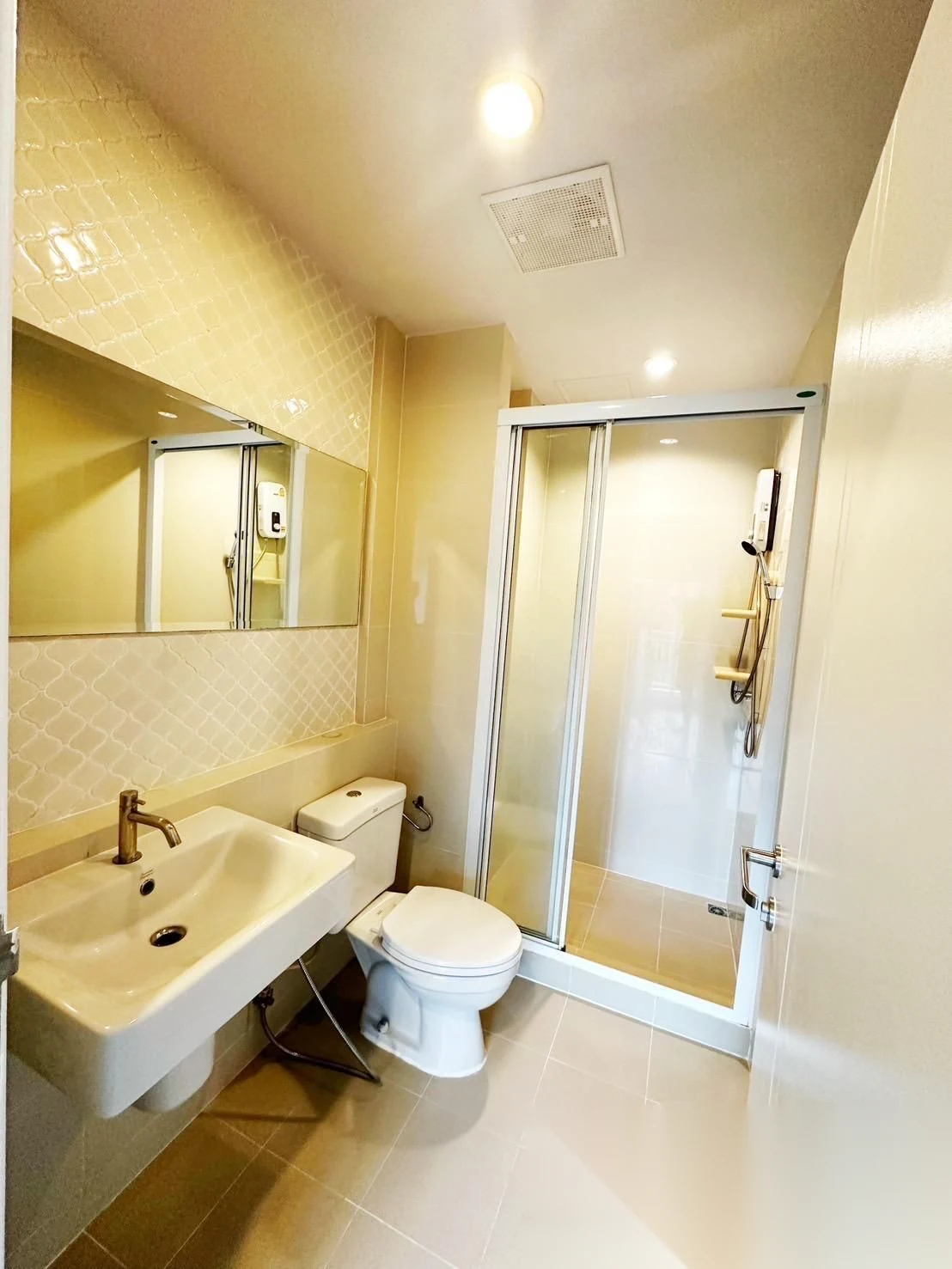 1 Bedroom Apartment for rent at The Base Downtown complex · Wichit · Pool View — photo 6