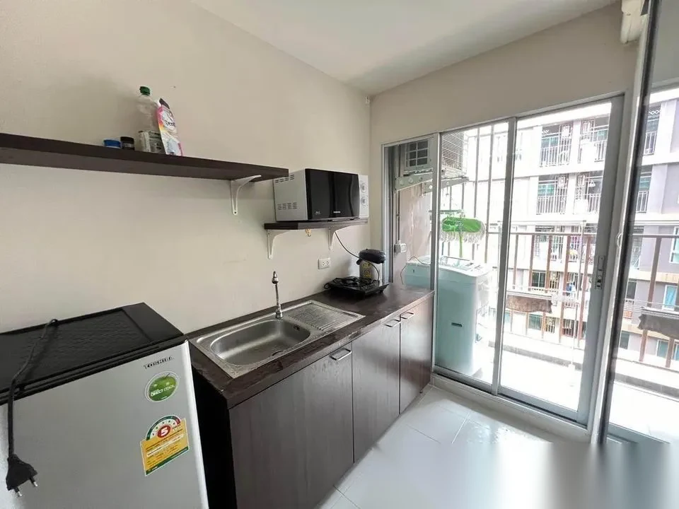 1 Bedroom Apartment for rent at D Condo Creek complex · Kathu · Pool View — photo 4