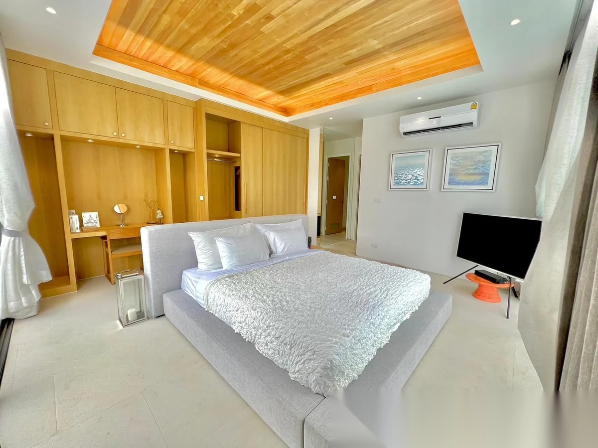 3 Bedroom Villa for rent at LuxPride by Wallaya Villas complex · Si Sunthon · Pool View — photo 4