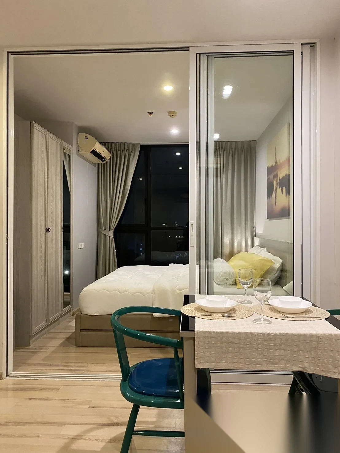 Апартаменты 1BR в ЖК The Base Height · Пхукет-таун · Вид на бассейн — фото 7