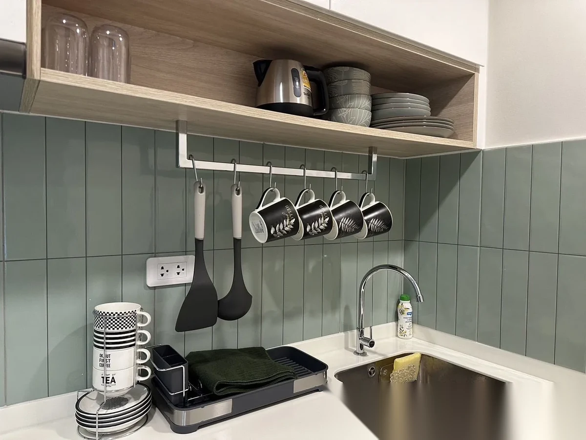 Апартаменты 2BR в ЖК Phyll Phuket by Central Pattana · Вичит · Вид на бассейн — фото 9