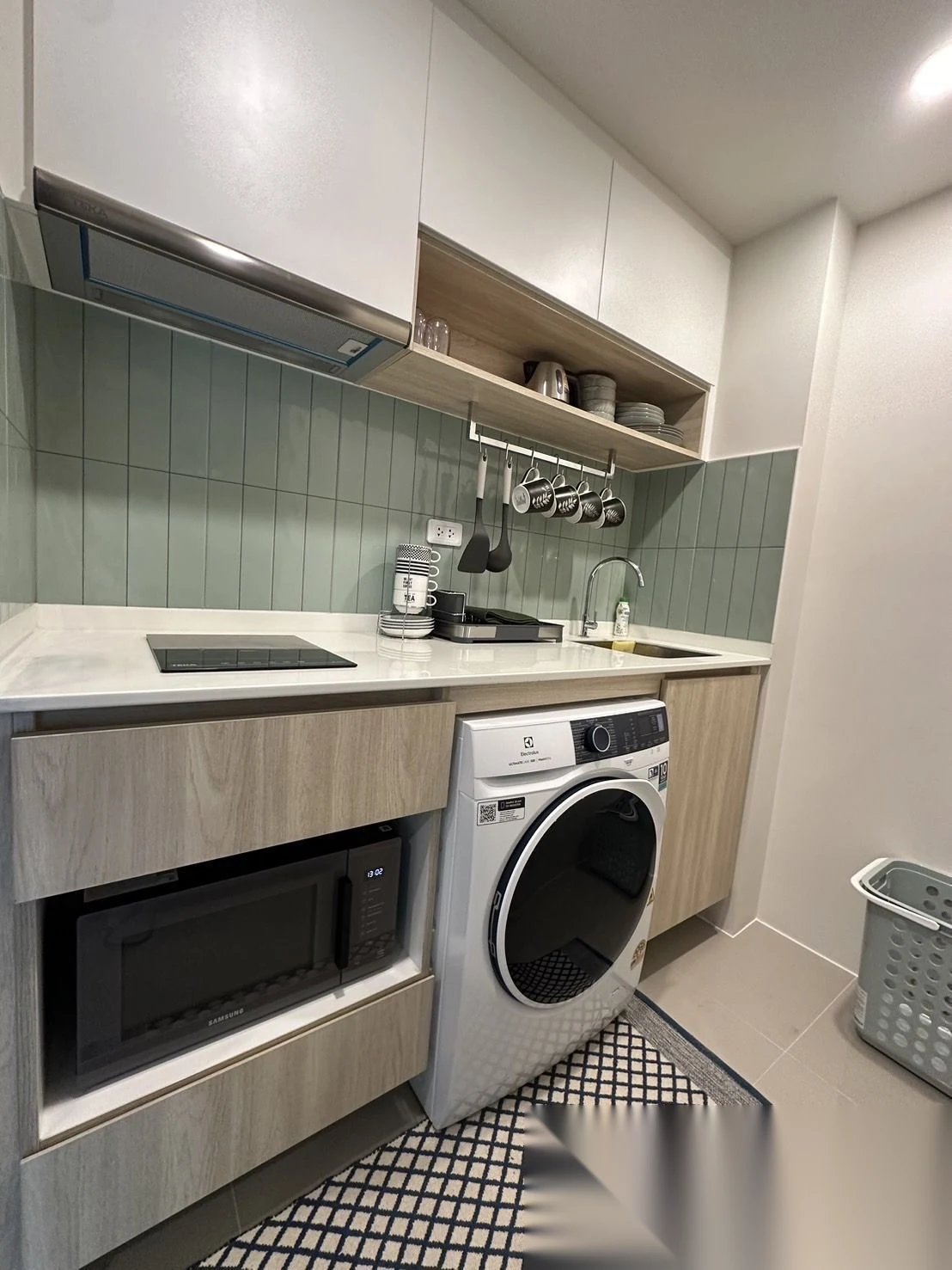 Апартаменты 2BR в ЖК Phyll Phuket by Central Pattana · Вичит · Вид на бассейн — фото 10