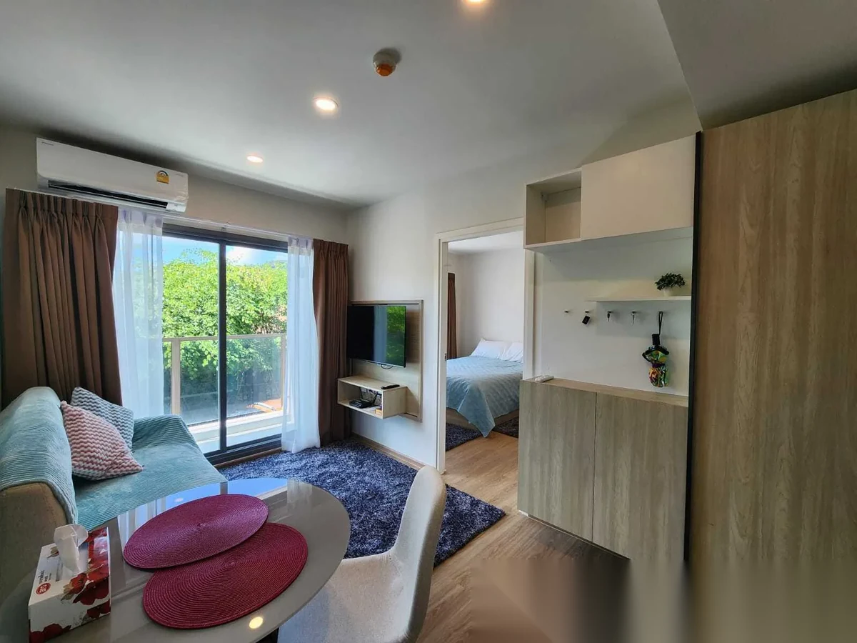 Апартаменты 1BR в ЖК Phyll Phuket by Central Pattana · Вичит · Выход к бассейну — фото 2
