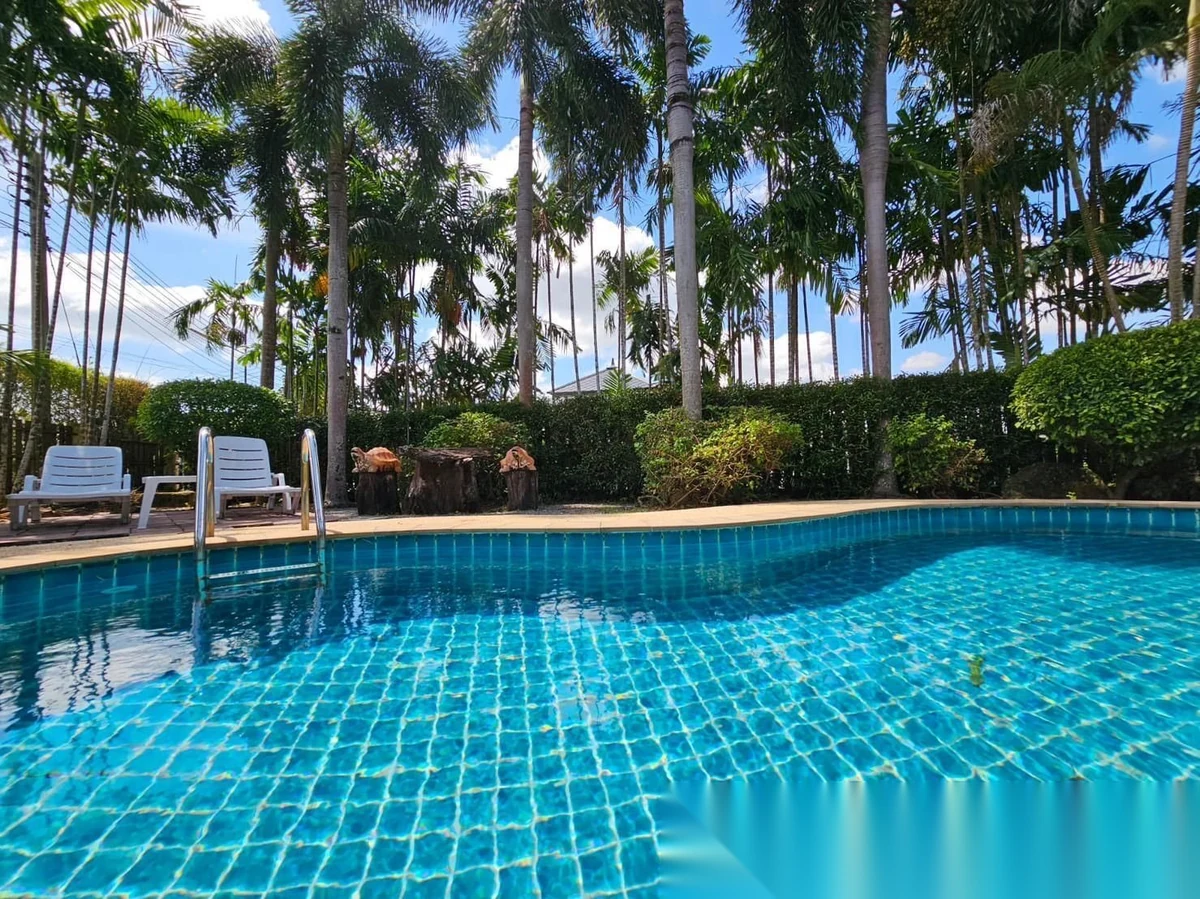 3 Bedroom Villa for rent at Baan Suan Neramit 5 complex · Si Sunthon · Pool View — photo 4