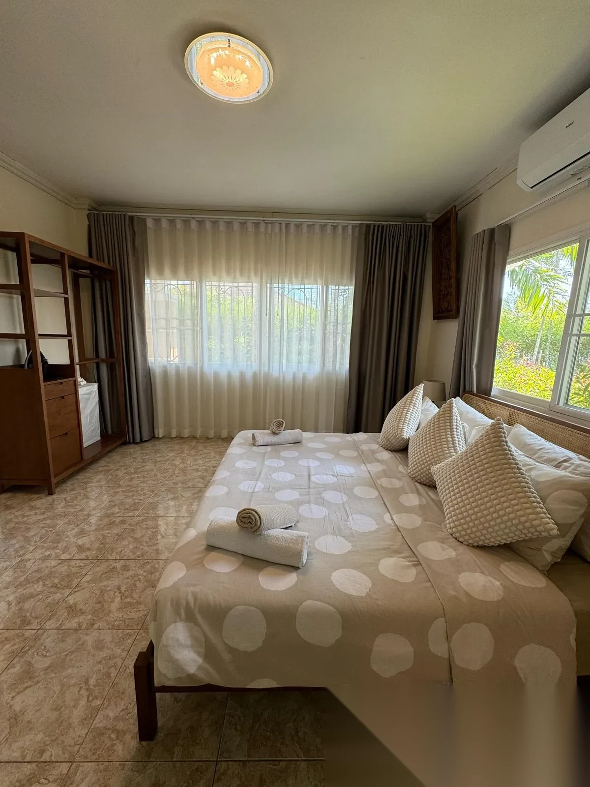 3 Bedroom Villa for rent at Baan Suan Neramit 5 complex · Si Sunthon · Pool View — photo 7