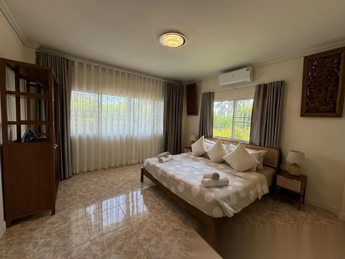 3 Bedroom Villa for rent at Baan Suan Neramit 5 complex · Si Sunthon · Pool View — photo 8