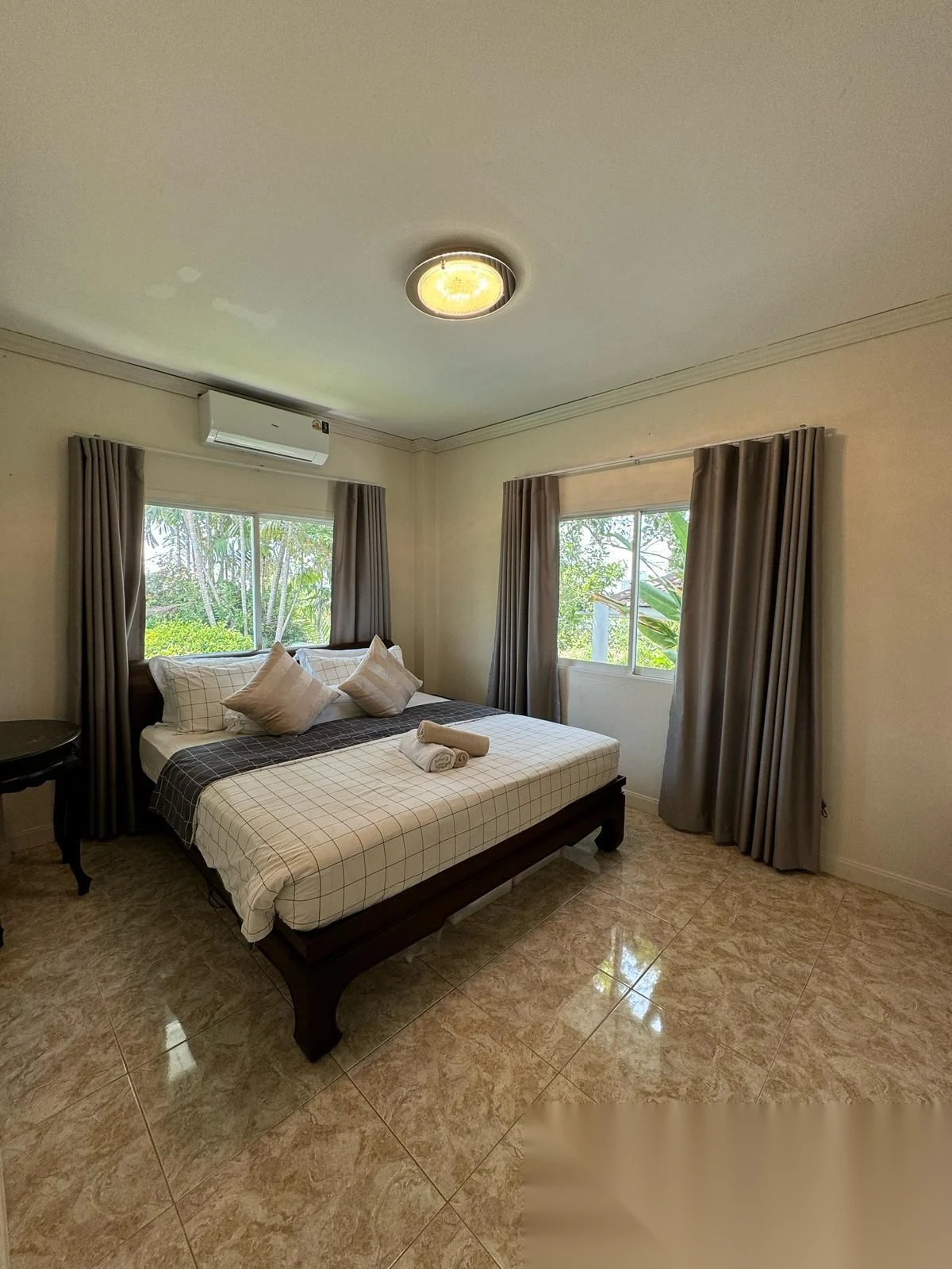 3 Bedroom Villa for rent at Baan Suan Neramit 5 complex · Si Sunthon · Pool View — photo 9