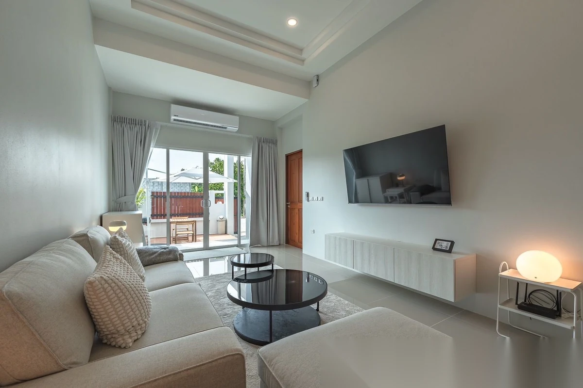 2 Bedroom House for rent at Ananda Lake View complex · Thep Krasattri · Garden View — photo 2
