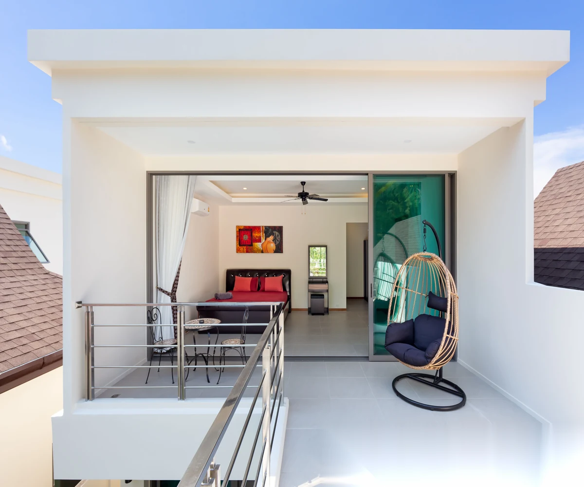 Вилла 4BR в комплексе KA Villa Rawai · Раваи · Вид на бассейн — фото 25