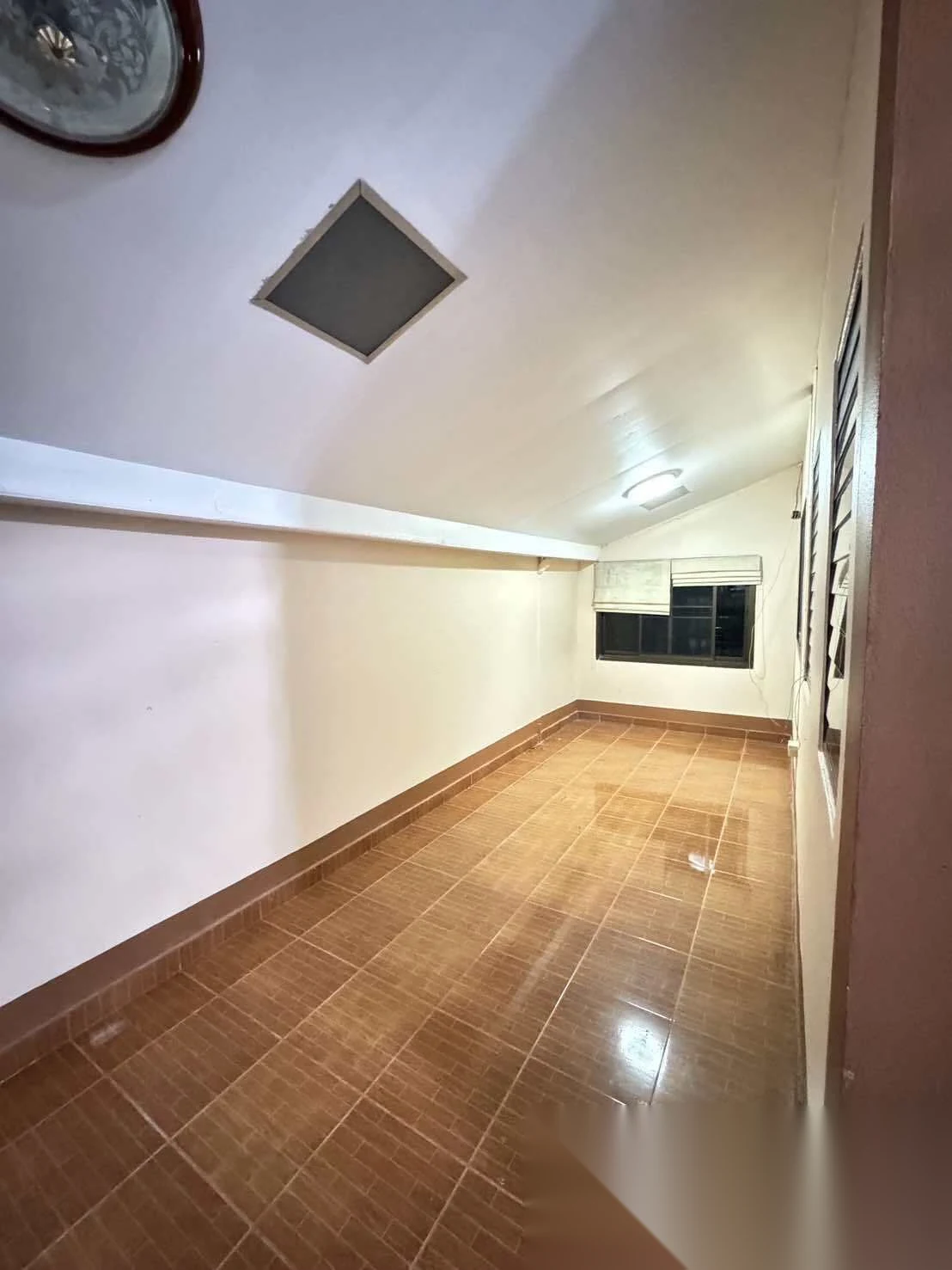 3 Bedroom House for rent at Baan Suan Neramit 5 complex · Si Sunthon · Garden View — photo 6