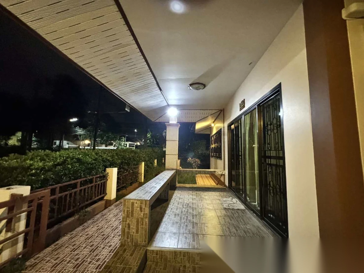 3 Bedroom House for rent at Baan Suan Neramit 5 complex · Si Sunthon · Garden View — photo 12
