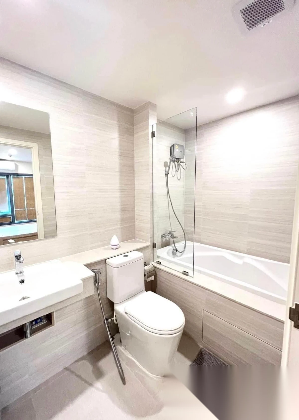 Апартаменты 2BR в ЖК Phyll Phuket by Central Pattana · Вичит · Вид на бассейн — фото 8