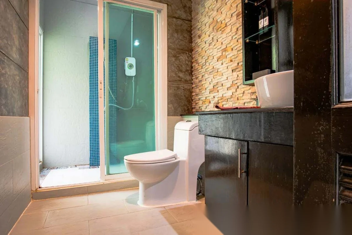 Вилла 2BR в комплексе De Palm Pool Villa · Теп Красаттри · Вид на озеро — фото 7
