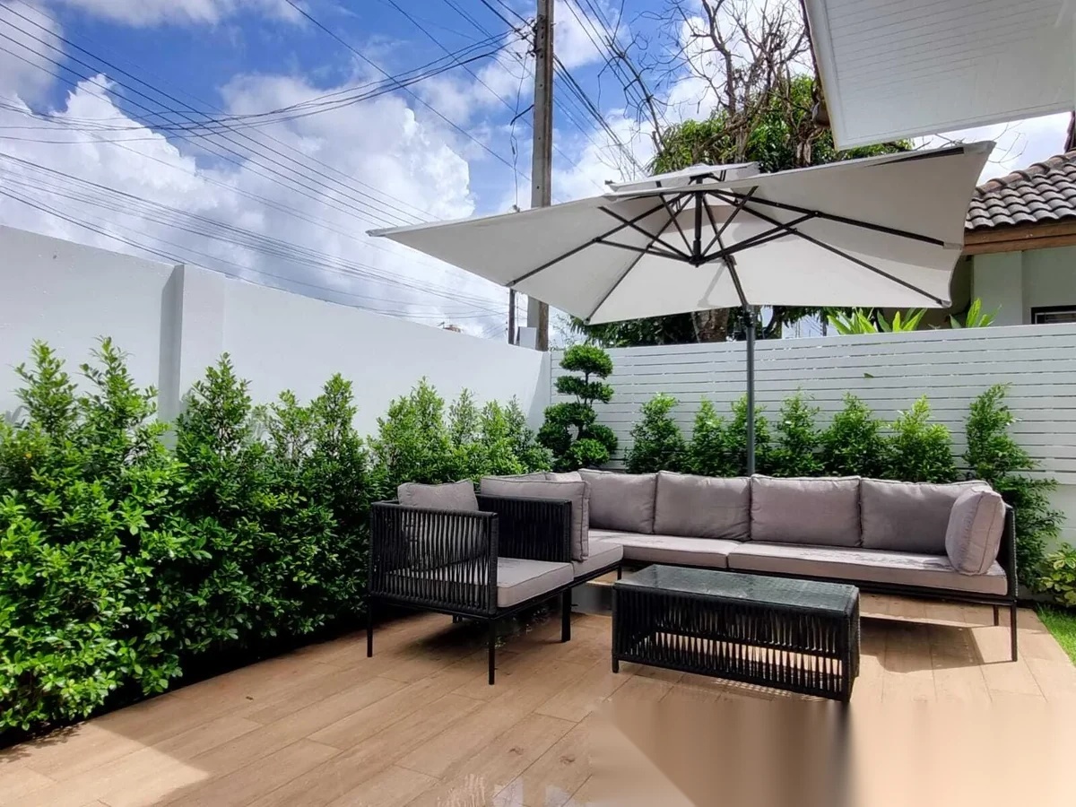 Дом 3BR в комплексе Ban Don Garden Home · Теп Красаттри · Вид в сад — фото 3
