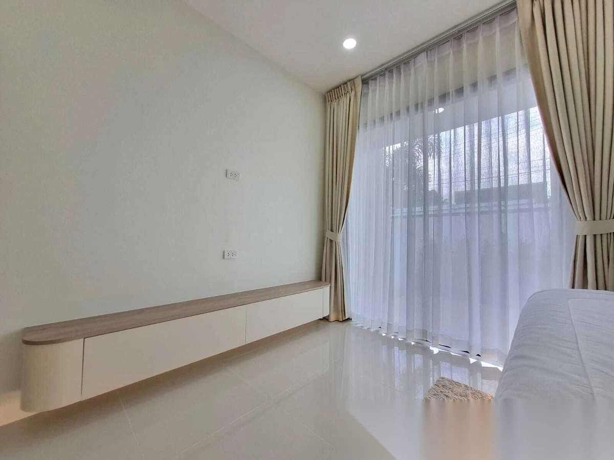 Дом 3BR в комплексе Ban Don Garden Home · Теп Красаттри · Вид в сад — фото 32