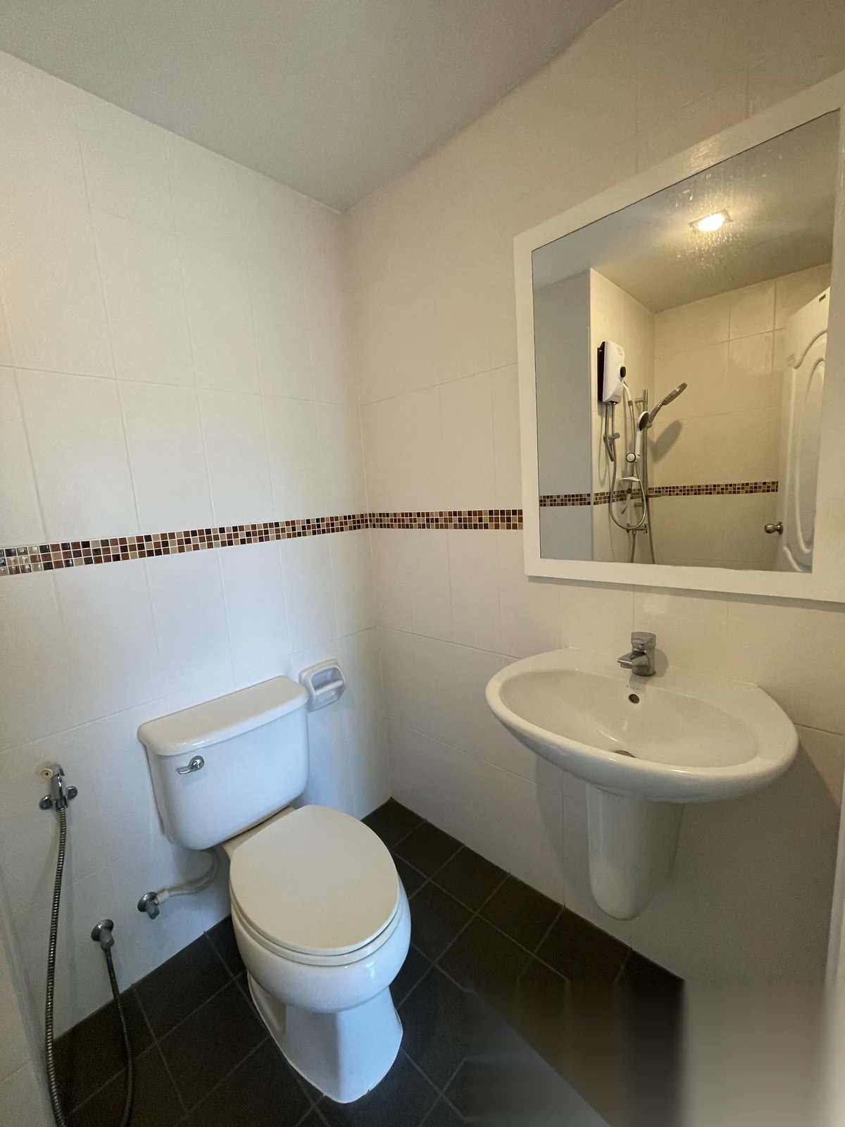 1 Bedroom Apartment for rent at Bhukitta Airport Condominium complex · Sakhu · Garden View — photo 9