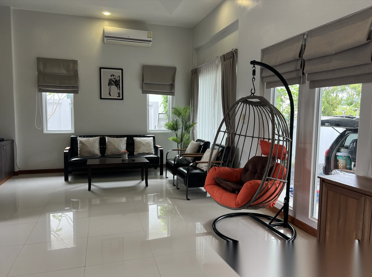 4 Bedroom House for rent at Ananda Lake View complex · Thep Krasattri · Pool View — photo 4