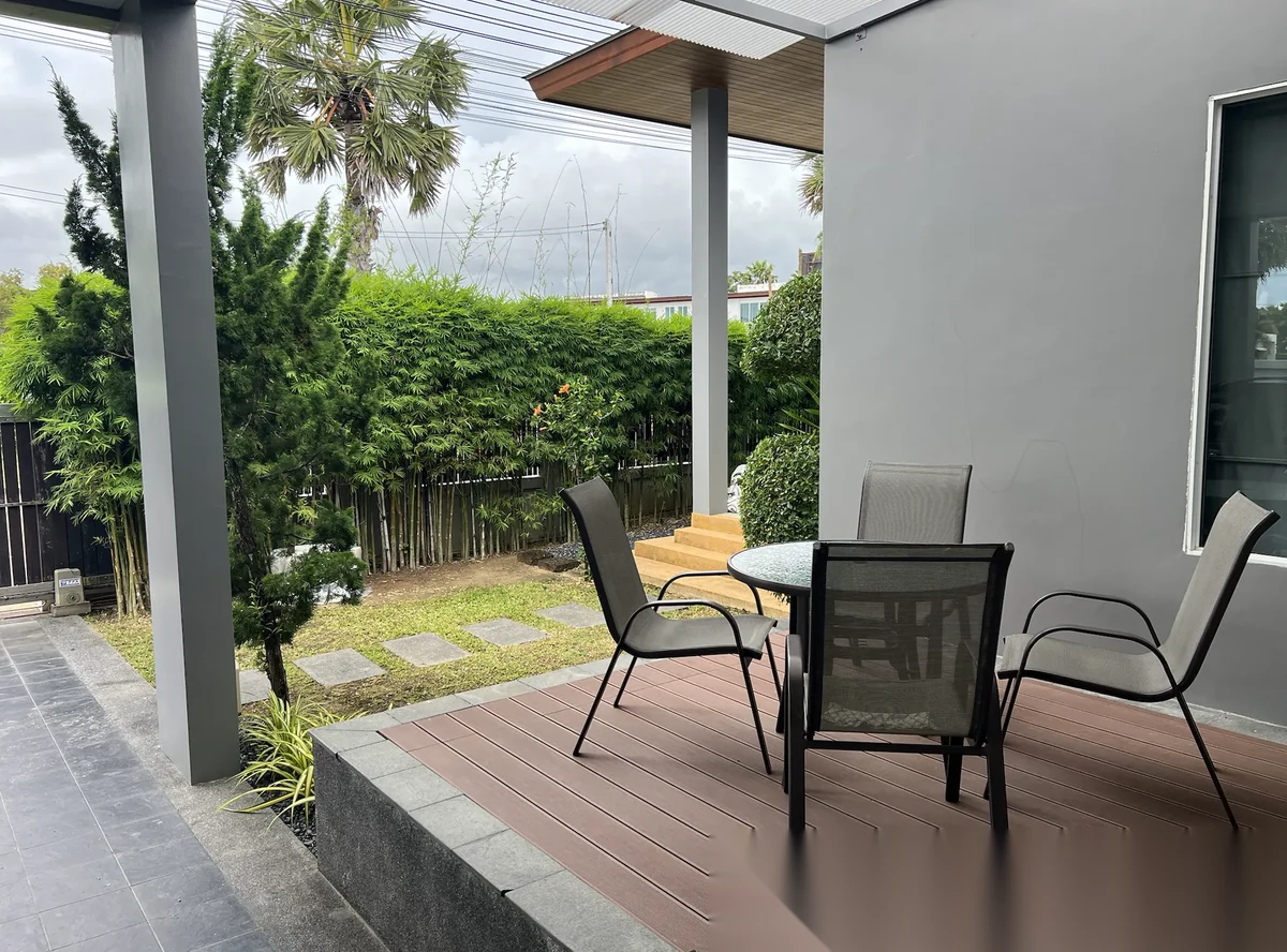 4 Bedroom House for rent at Ananda Lake View complex · Thep Krasattri · Pool View — photo 7