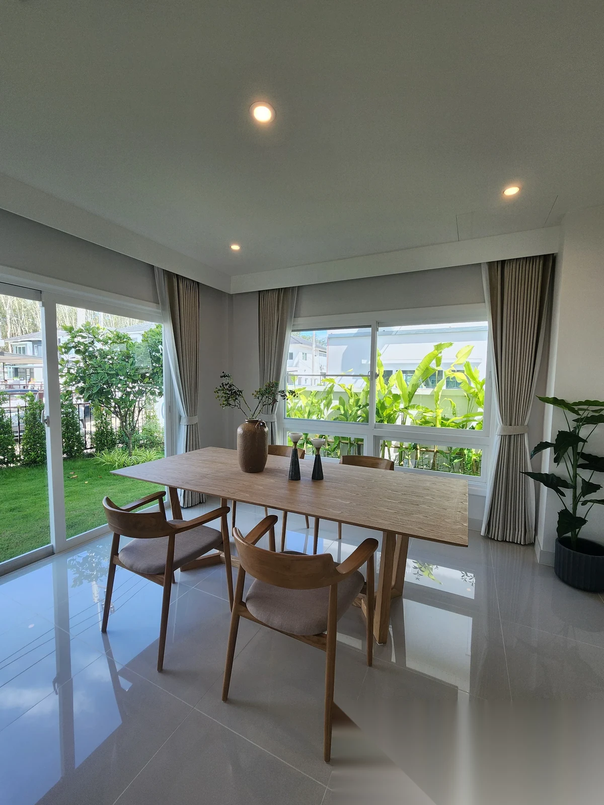 3 Bedroom House for rent at Supalai Palm Spring Banpon Phuket complex · Si Sunthon · Garden View — photo 3