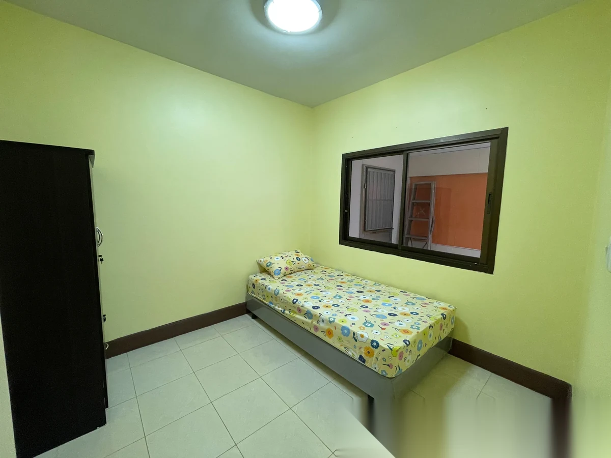3 Bedroom House for rent at Baan Suan Neramit 5 complex · Si Sunthon · Garden View — photo 11