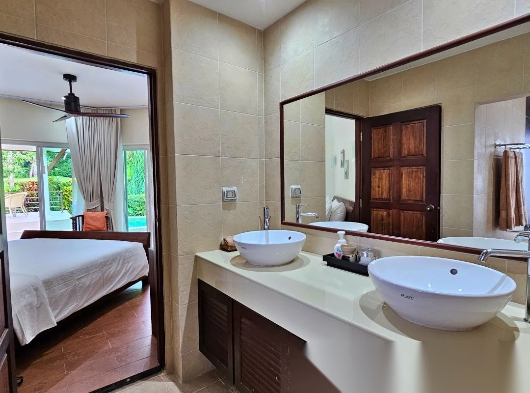 3 Bedroom Villa for sale at Loch Palm Golf Club complex · Kathu · Golf Course View — photo 5