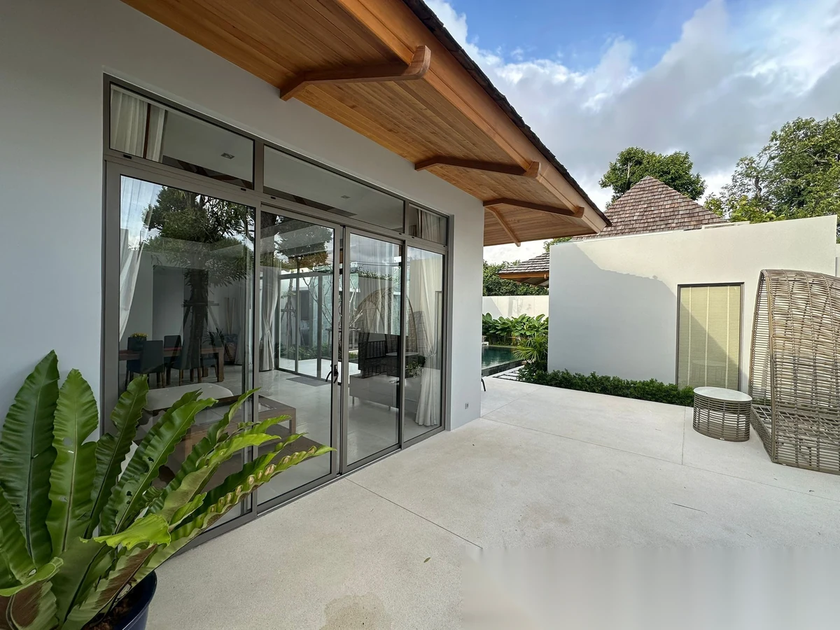 3 Bedroom Villa for rent at Anchan Flora complex · Thep Krasattri · Pool View — photo 4