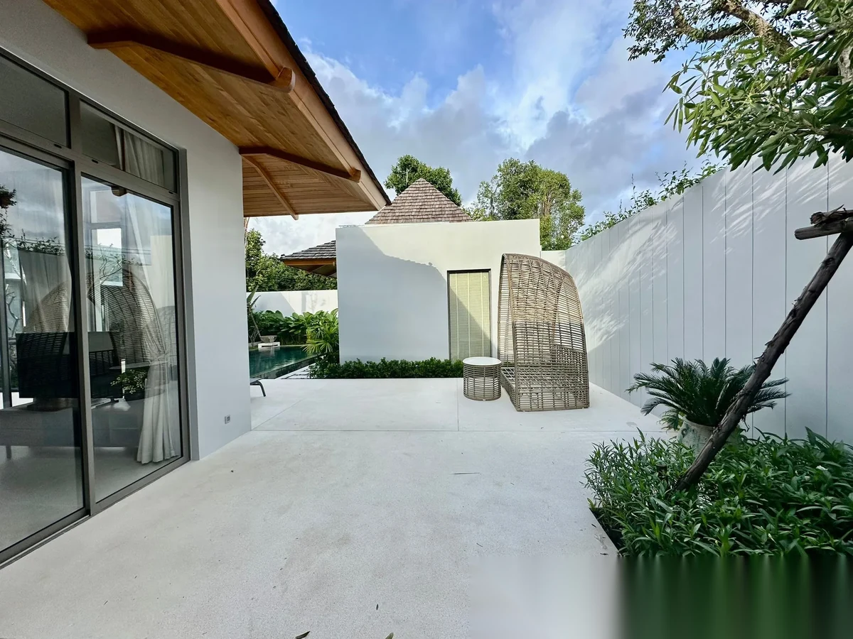 3 Bedroom Villa for rent at Anchan Flora complex · Thep Krasattri · Pool View — photo 5