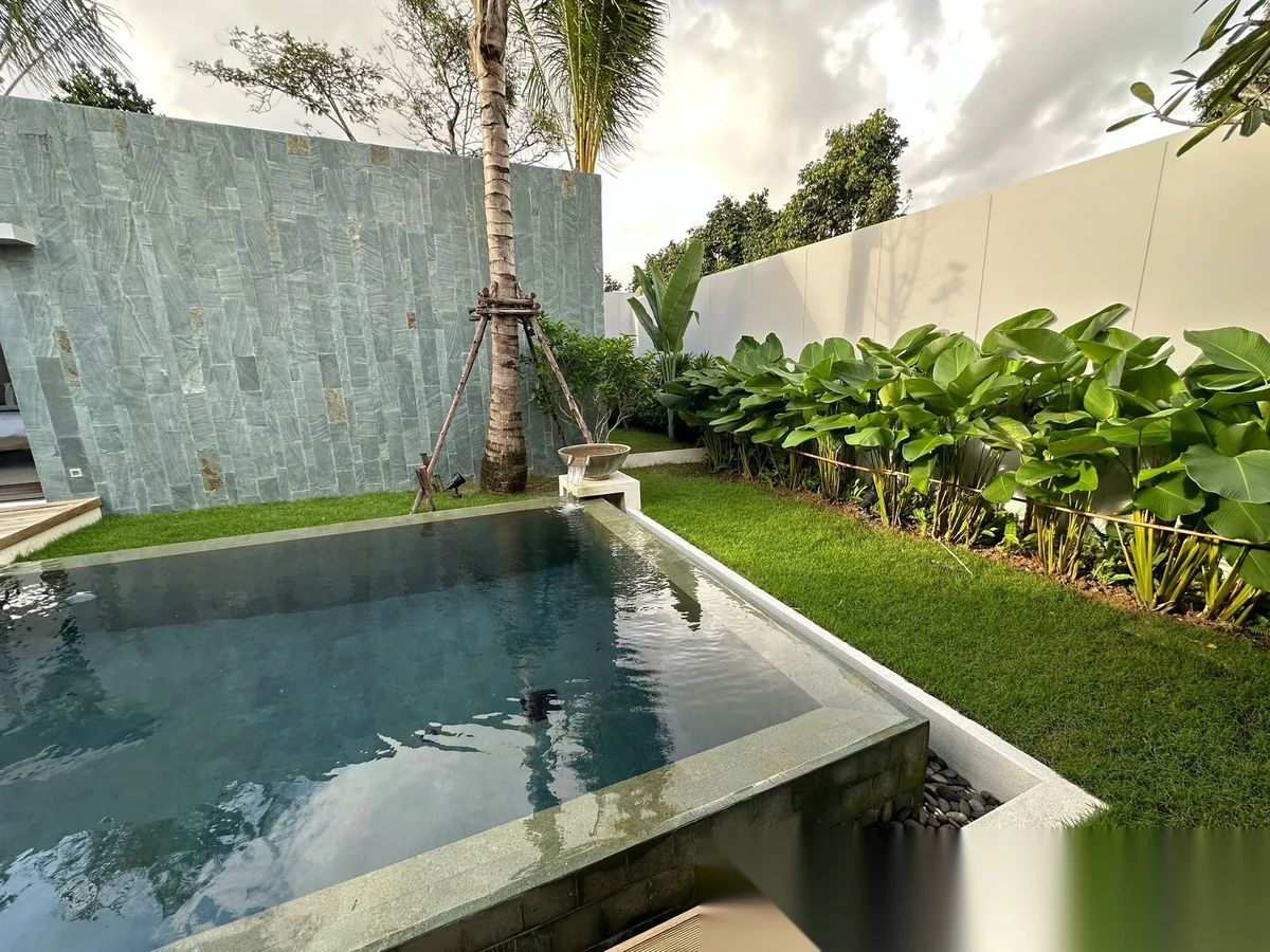 3 Bedroom Villa for rent at Anchan Flora complex · Thep Krasattri · Pool View — photo 7