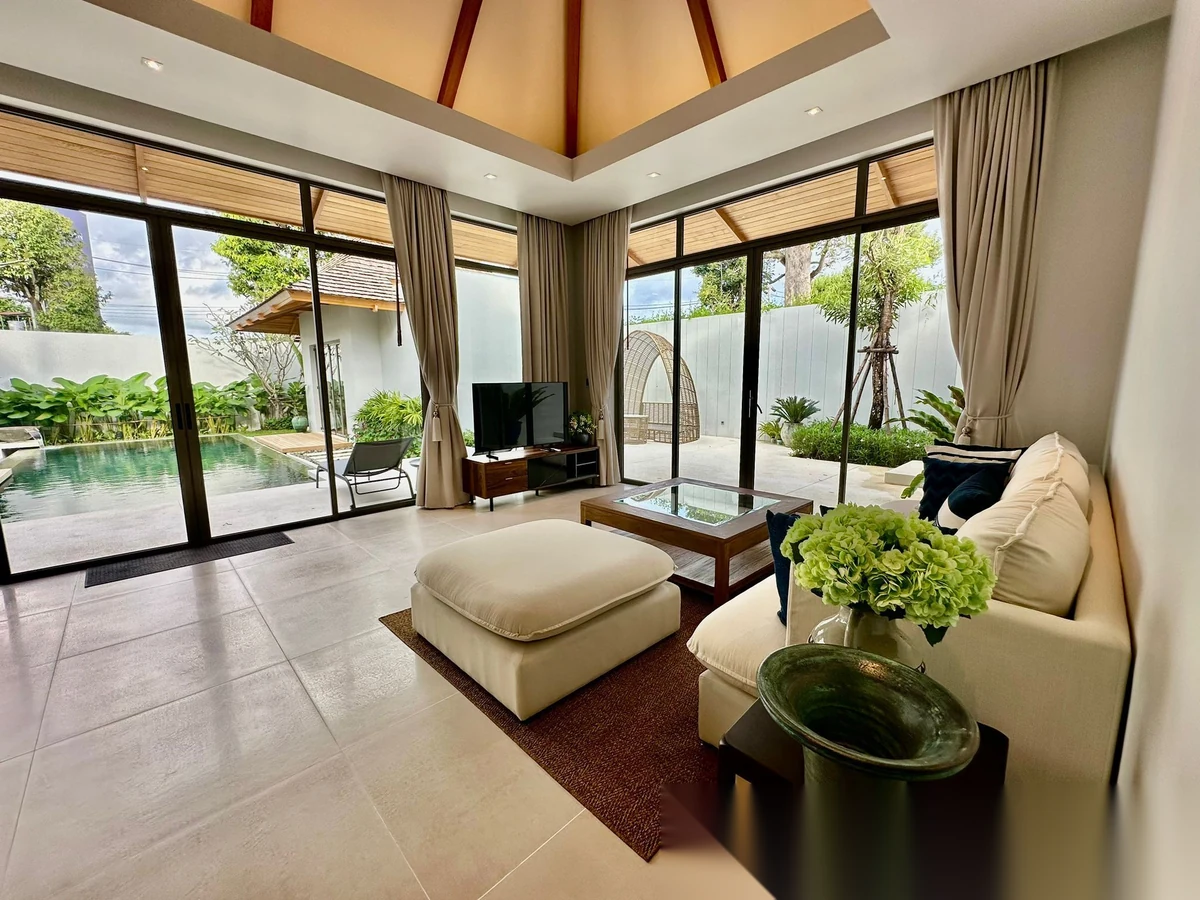 3 Bedroom Villa for rent at Anchan Flora complex · Thep Krasattri · Pool View — photo 10