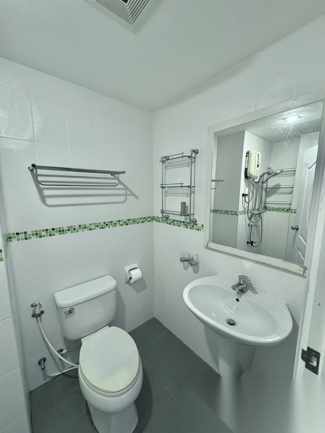 1 Bedroom Apartment for rent at Bhukitta Airport Condominium complex · Sakhu — photo 2