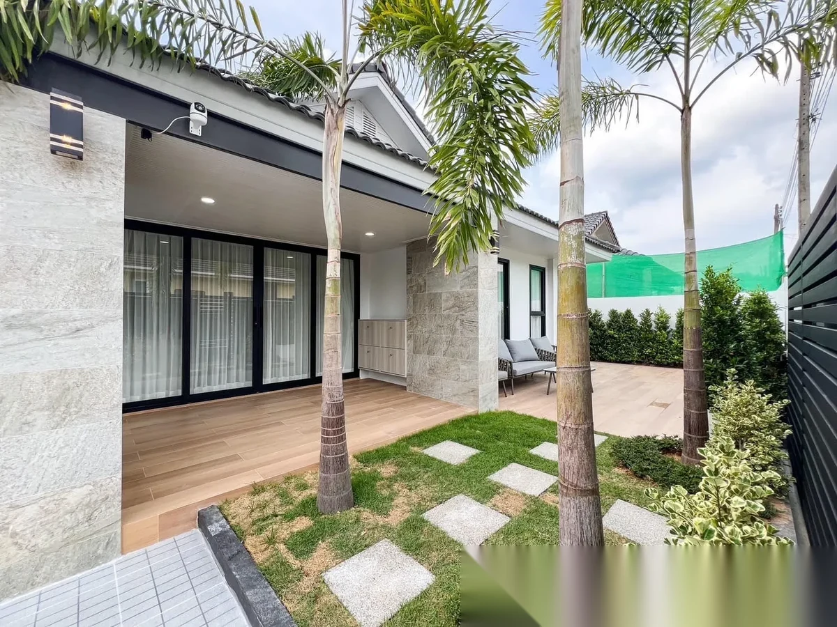 3 Bedroom House for rent at Ban Don Garden Home complex · Thep Krasattri · Garden View — photo 3