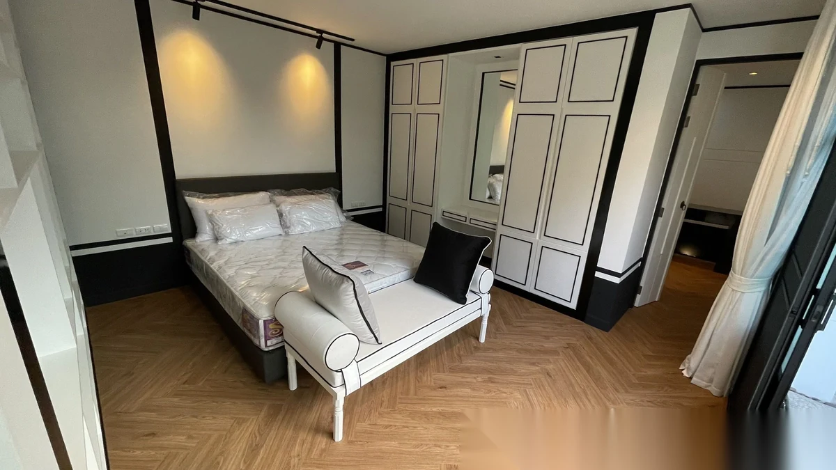 Вилла 2BR в комплексе Mono Luxury Villa Pasak · Си Сунтон · Вид на бассейн — фото 9
