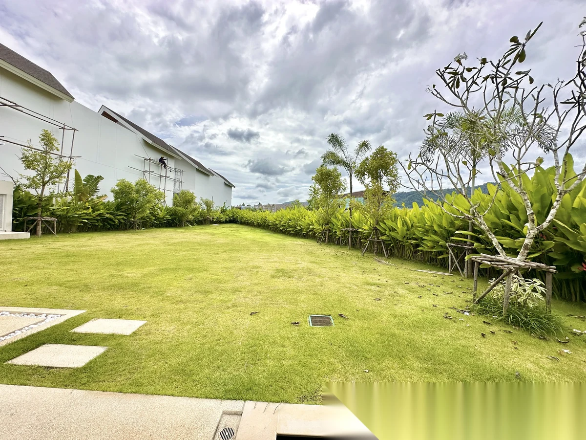 3 Bedroom Villa for rent at Trichada Azure complex · Si Sunthon · Pool View — photo 2