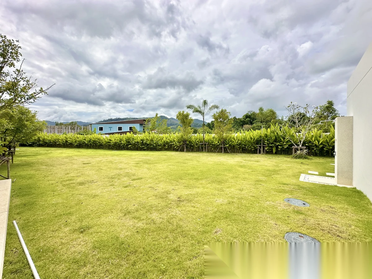 3 Bedroom Villa for rent at Trichada Azure complex · Si Sunthon · Pool View — photo 6