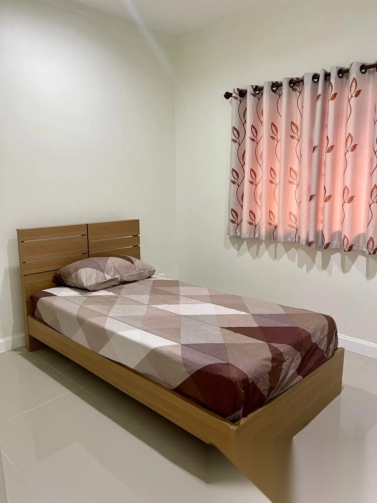 4 Bedroom Townhouse for rent at iLeaf Town 1 complex · Si Sunthon · Garden View — photo 7