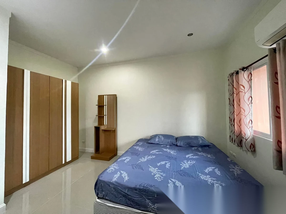 4 Bedroom Townhouse for rent at iLeaf Town 1 complex · Si Sunthon · Garden View — photo 10