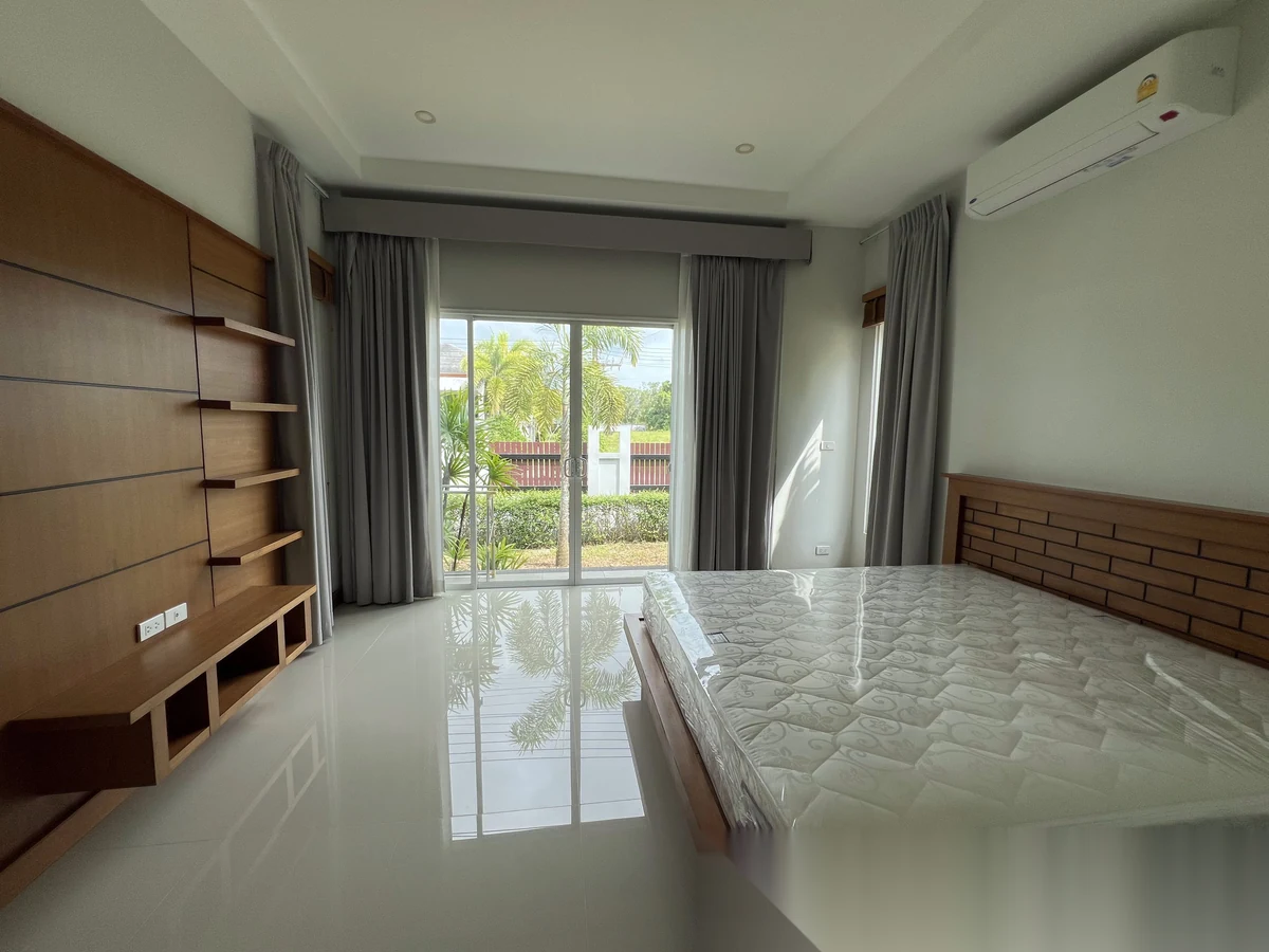 2 Bedroom House for rent at Ananda Lake View complex · Thep Krasattri · Garden View — photo 4