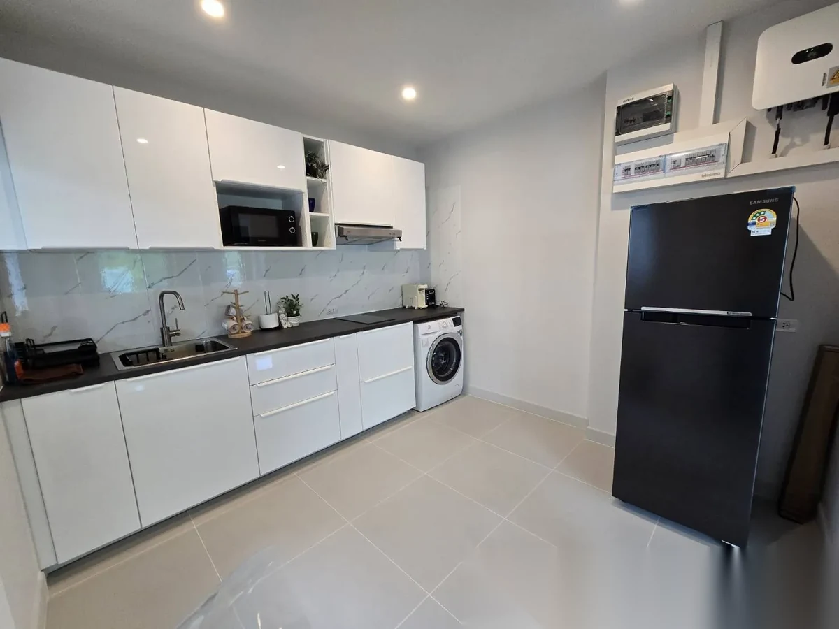 Дом 3BR в комплексе Supalai Primo Monument Phuket · Си Сунтон · Вид в сад — фото 5