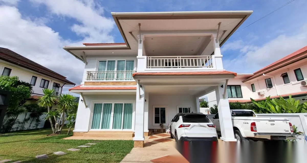 4 Bedroom House for rent at Permsap Villa complex · Si Sunthon · Garden View — photo 2