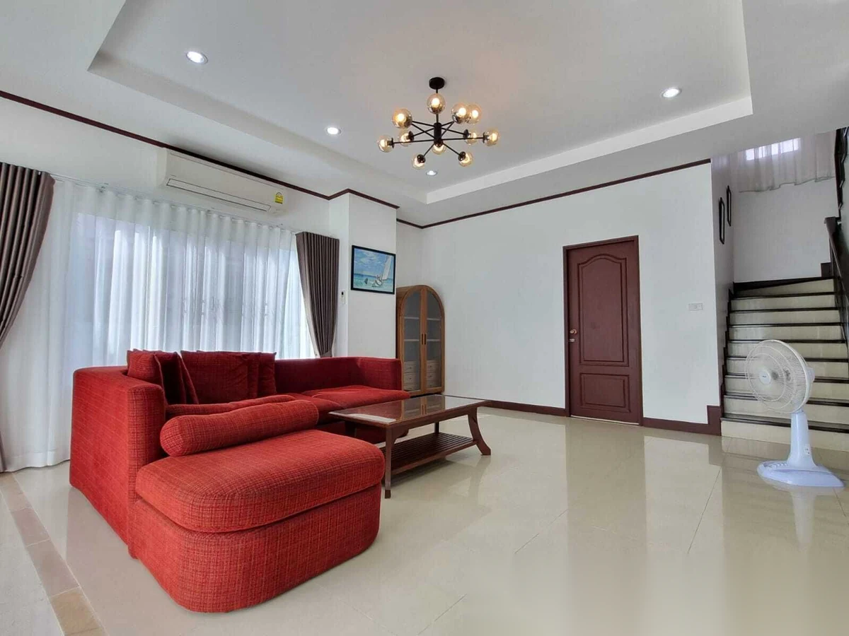 4 Bedroom House for rent at Permsap Villa complex · Si Sunthon · Garden View — photo 6