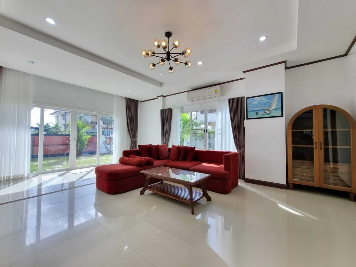 4 Bedroom House for rent at Permsap Villa complex · Si Sunthon · Garden View — photo 10