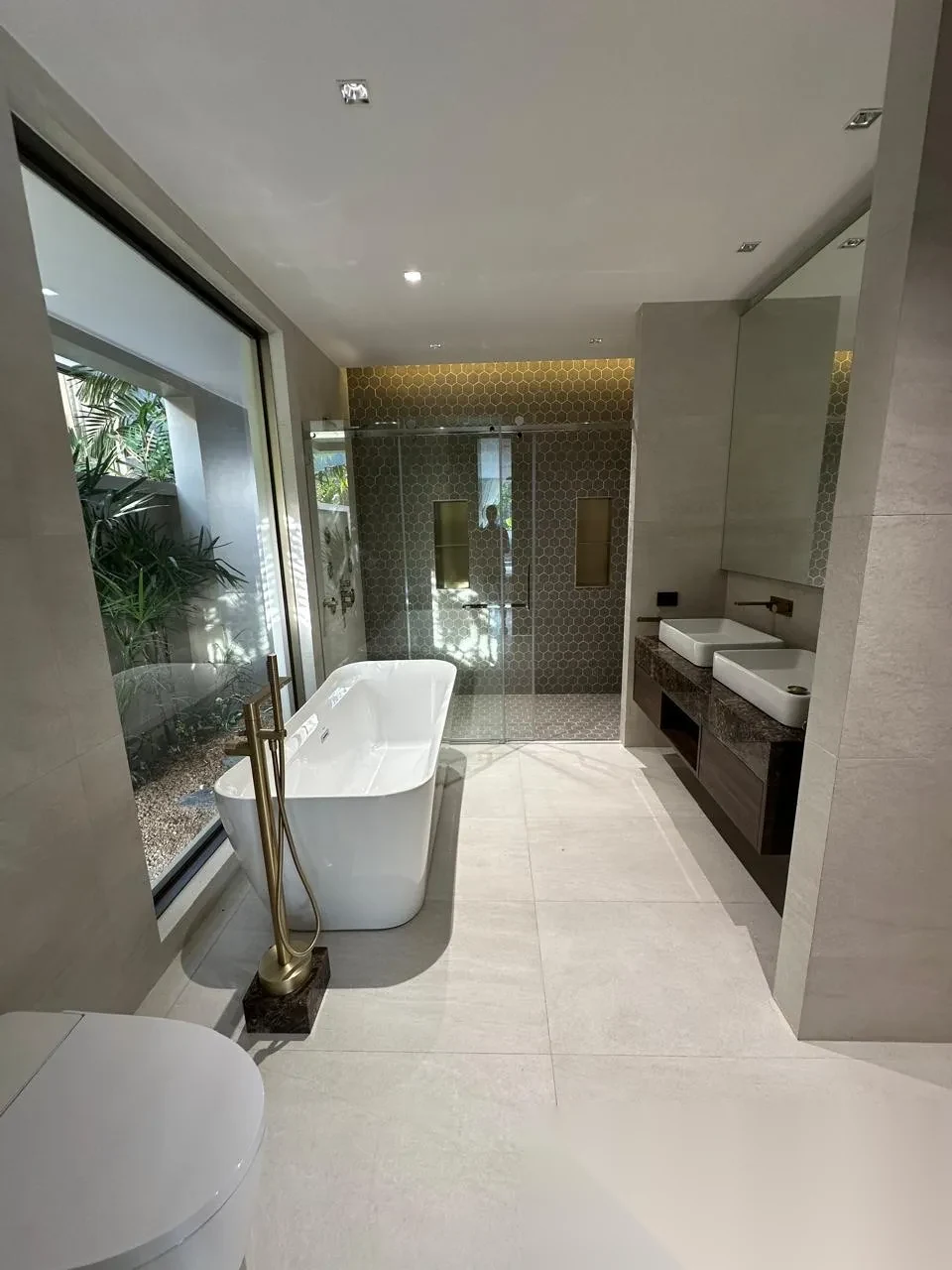 4 Bedroom Villa for rent at Grand View Residence Lagoon complex · Choeng Thale · Lake View — photo 18