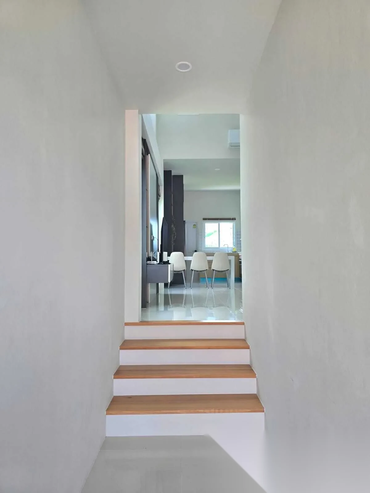 2 Bedroom House for rent at Modern Life Si Sunthon complex · Si Sunthon · Garden View — photo 5