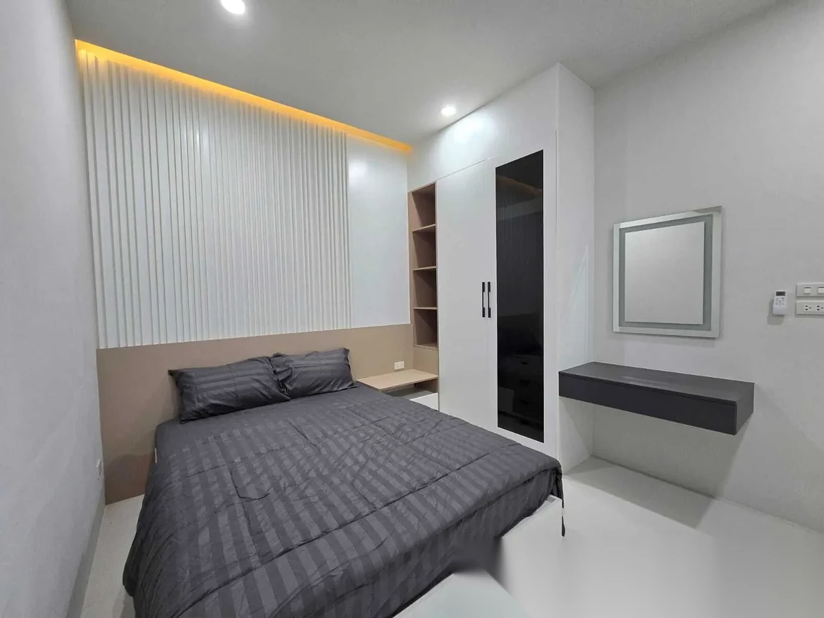 2 Bedroom House for rent at Modern Life Si Sunthon complex · Si Sunthon · Garden View — photo 10
