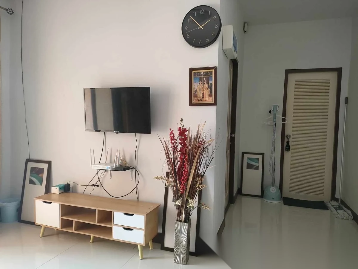 2 Bedroom Townhouse for rent at Phanason Grande Ville complex · Si Sunthon — photo 2