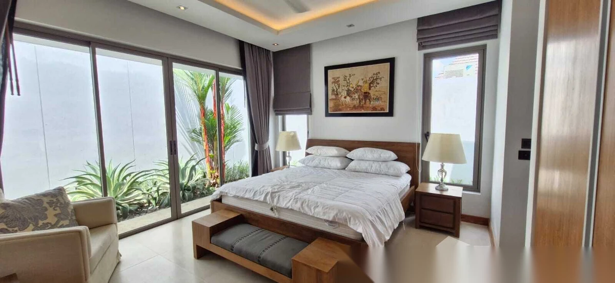 2 Bedroom Villa for rent at Anchan Hills complex · Si Sunthon · Pool View — photo 6