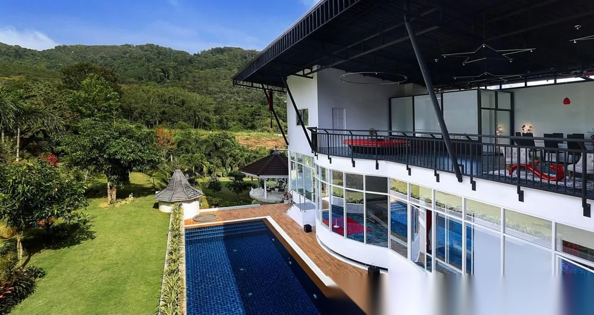 10 Bedroom Villa for sale · Chalong · Garden View